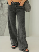 Jean Bota Ancha Costura Diagonal